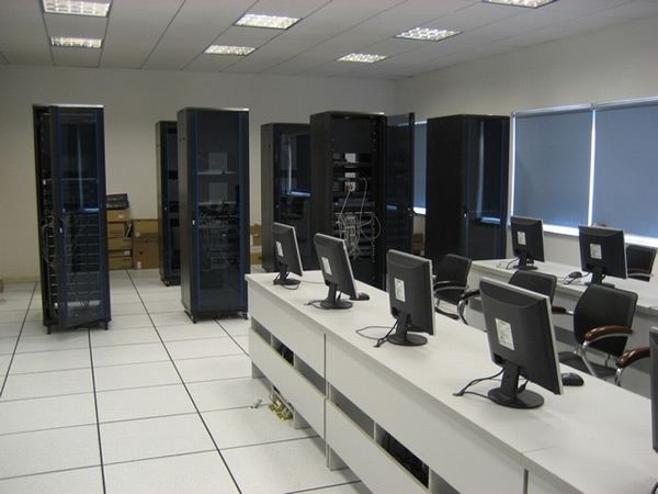 口碑鑄就價(jià)值，服務(wù)創(chuàng)造輝煌——蘇州鉆之冠智能科技的弱電工程與計(jì)算機(jī)網(wǎng)絡(luò)系統(tǒng)專業(yè)報(bào)價(jià)與服務(wù)解析